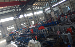 Fire box body molding machine